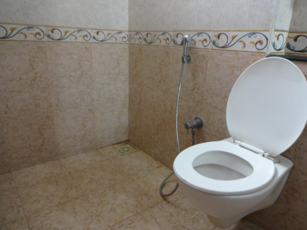 Lotus Comfort - A Pondy Hotel Пондичери Стая снимка