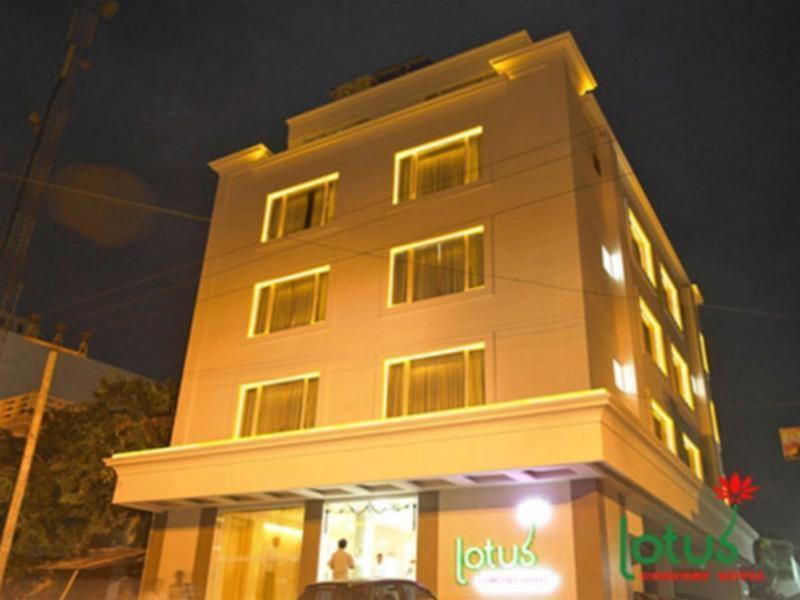 Lotus Comfort - A Pondy Hotel Пондичери Екстериор снимка
